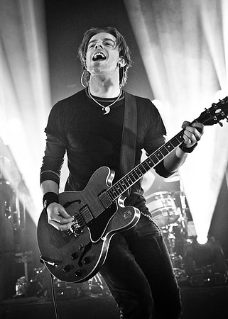 Shimon Moore of Sick Puppies